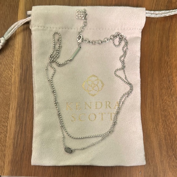 Kendra Scott Silver layered Necklace - Picture 1 of 1